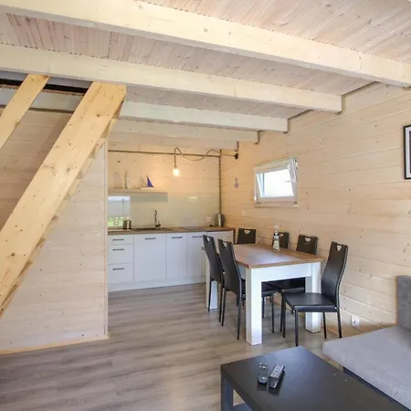 In With Wifi And 1 Bedrooms Semesterbostad Czarny Mlyn